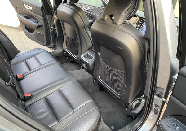 Volvo V60 cena 123000 przebieg: 80700, rok produkcji 2019 z Mikstat małe 46